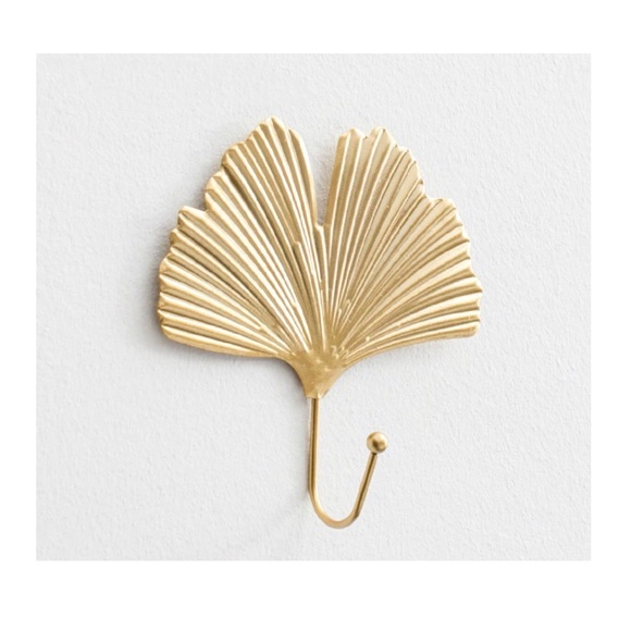 Set of TWO New 1 Piece Gingko Leaf Wall Hook | Home Decor Wall Accent Hooks - Picture 3 of 9